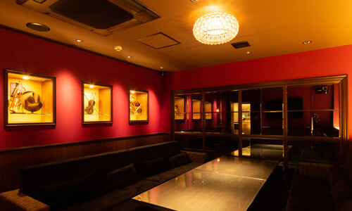 Meets Bar